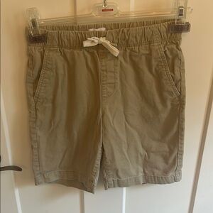 Old Navy Tan / Khaki Relaxed Fit Shorts, boys’ size 10-12